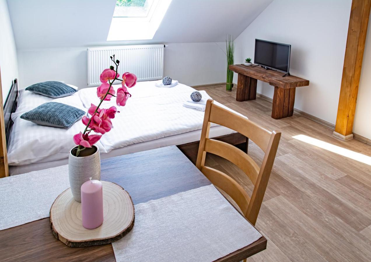 Apartmány Kurojedy Bor Esterno foto